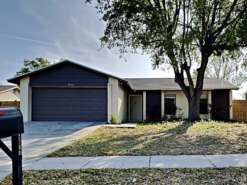 Brandon House: 2709 Manor Hill Dr