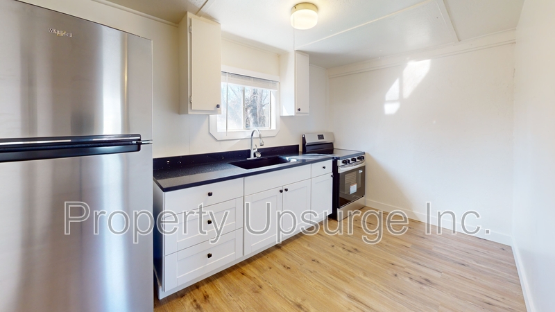 Shasta Lake Condo: 2712 Virginia Ave