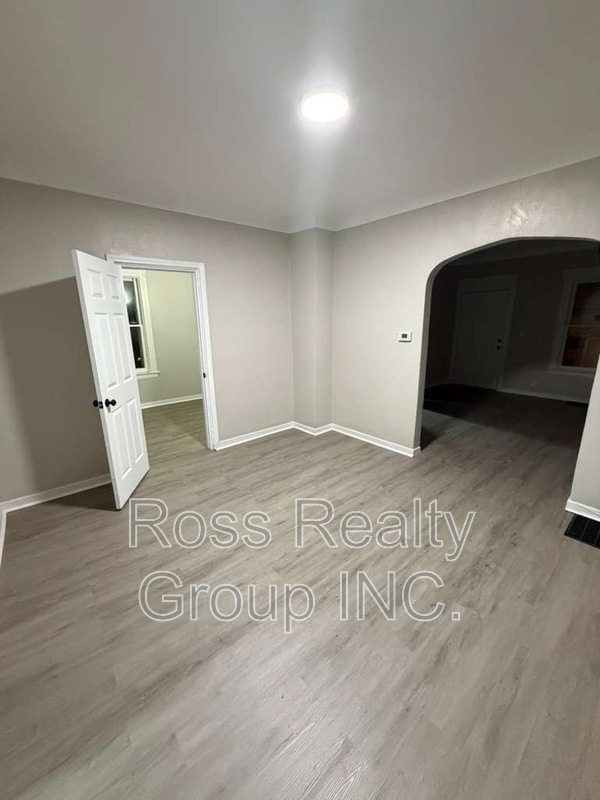 toledo House: 1527 Tecumseh st