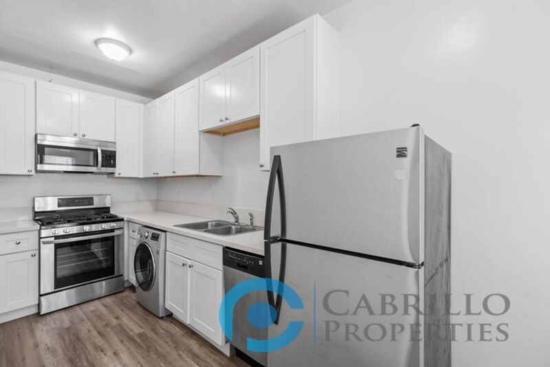 San Diego Condo: 3939 7th Ave