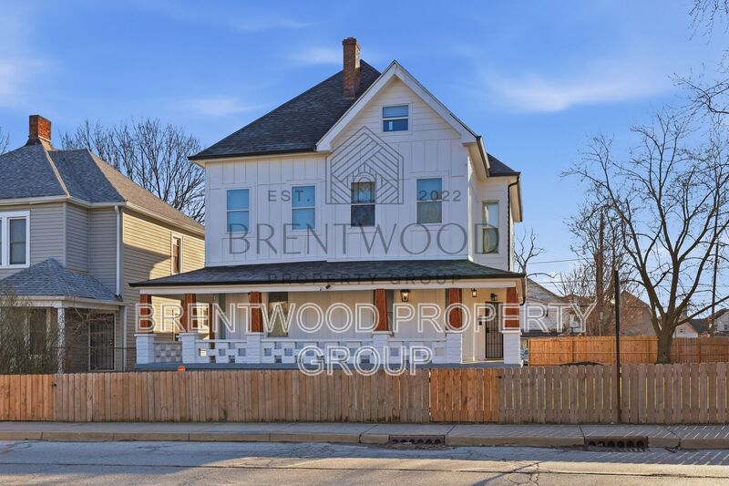 Indianapolis House: 29 N State Ave