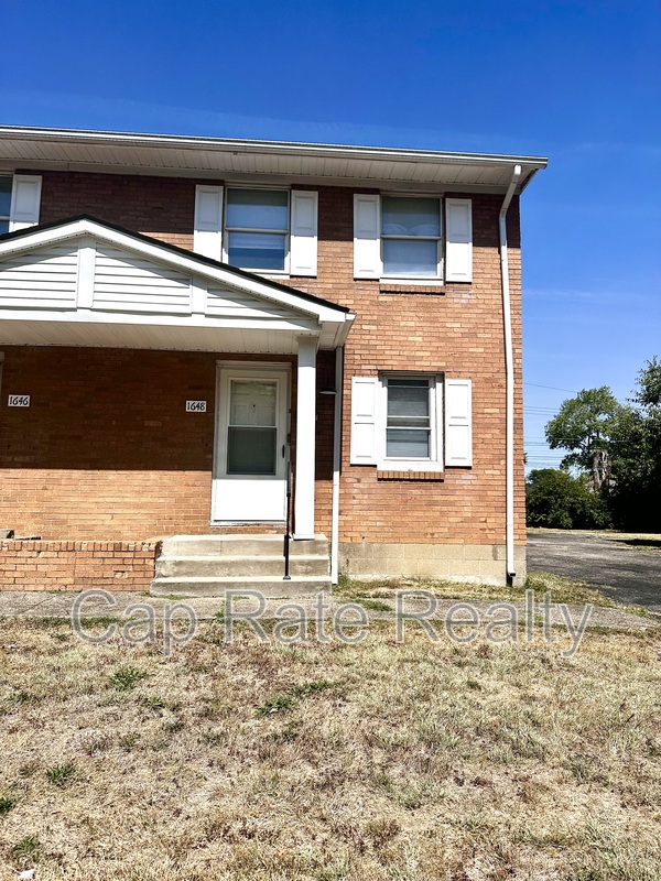 Columbus House: 1648 Smith Rd