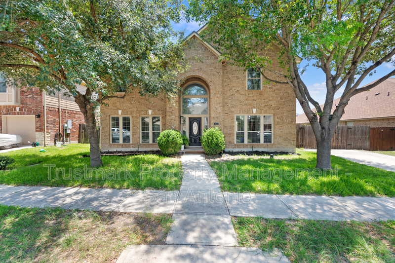 Seguin House: 3027 Hidden Meadow