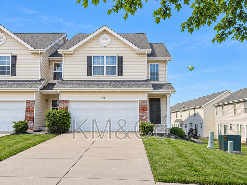 OFallon Townhome: 491 Flowering Magnolia Dr