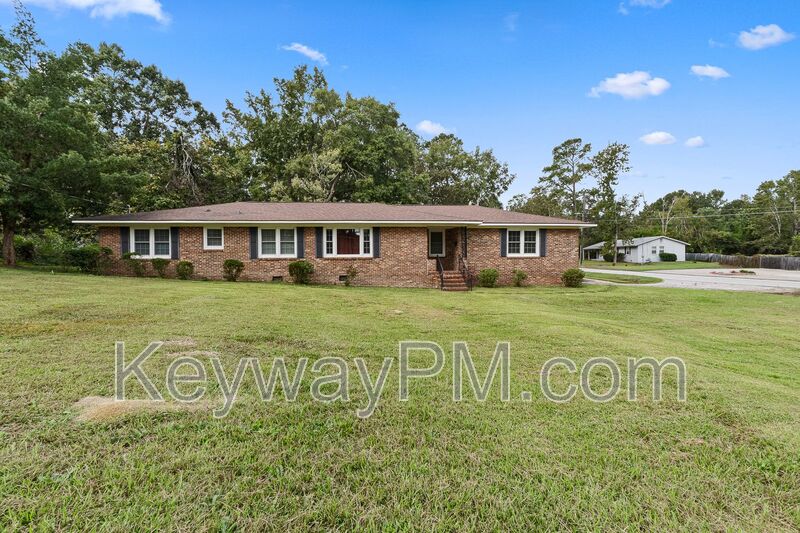 Augusta House: 1001 Beverly Heights Drive