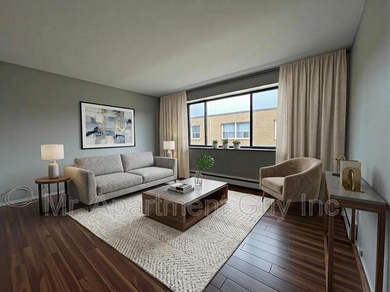 Hamilton Condo: 50 Mohawk Road West