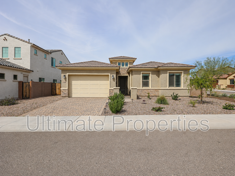 Peoria House: 28422 N 131st Dr