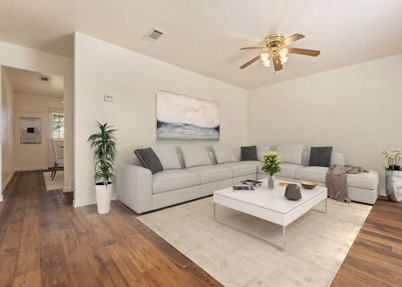 Dickinson Townhome: 2120 Roatan Calle