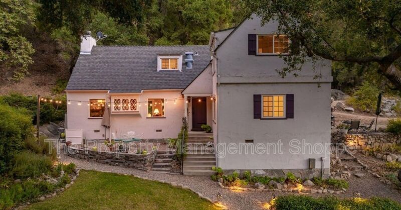 Ojai House: 16152 Maricopa Highway