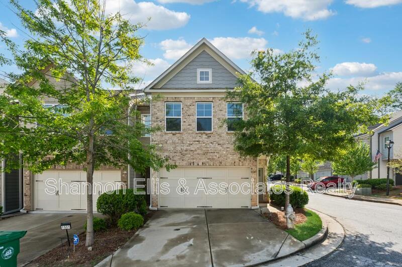 Stone Mountain Townhome: 1499 River Oak Ln