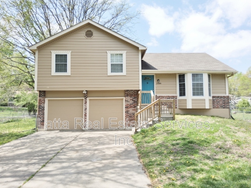 Belton House: 15506 Ann Ave