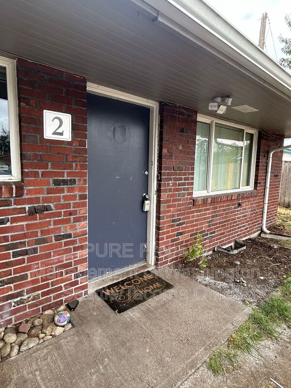 Lakewood Condo: 4612 Lila Ln SW