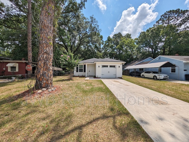 Jacksonville House: 4939 Campenella Dr