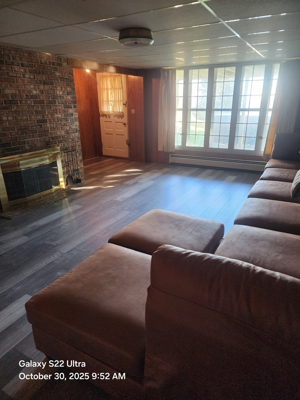 Manitowoc House: 3409 South 10th Street