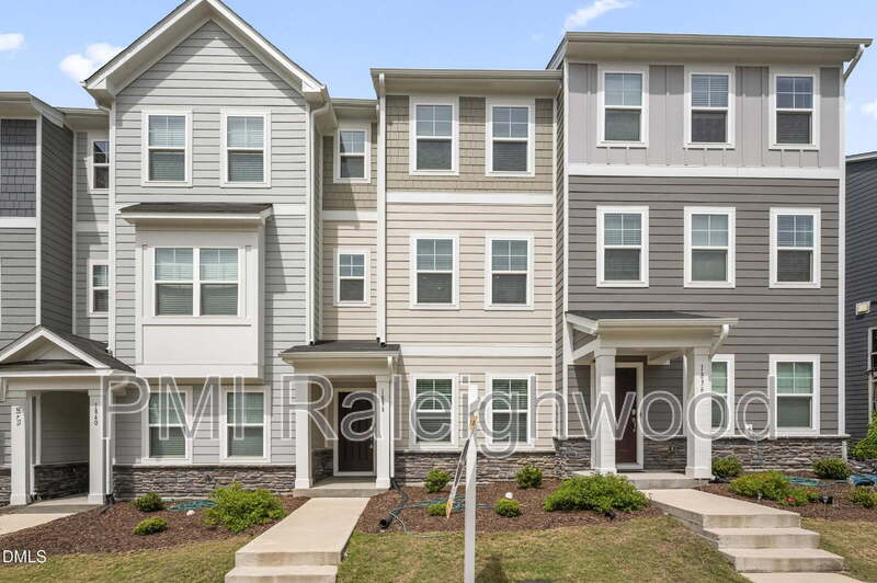 Apex Townhome: 1838 Woodall Crest Dr