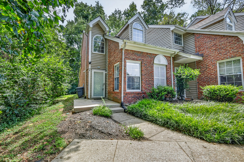 Nashville Condo: 440 English Ivy Drive - -