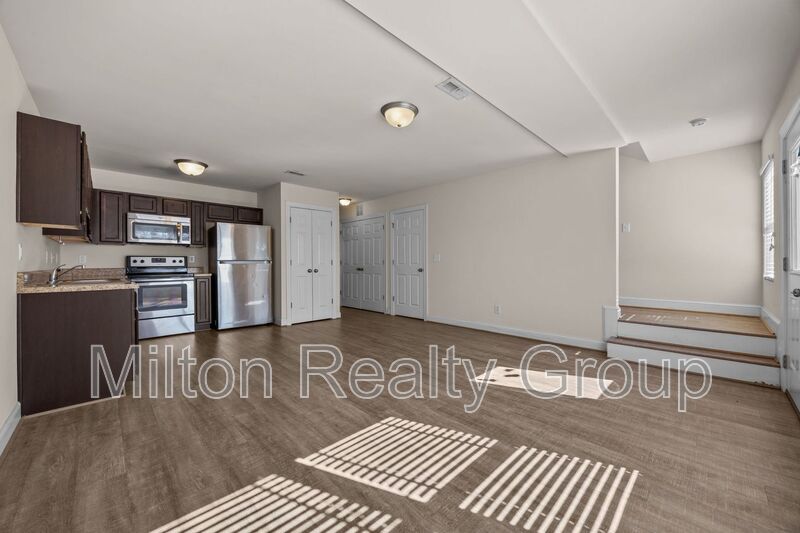 Lillington House: 63 River Stancil Dr.