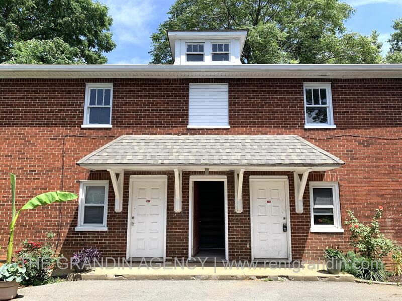 Roanoke House: 1624 Chapman Avenue Southwest