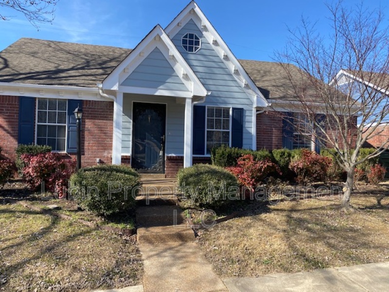 Cordova House: 1815 Black Bear Cir E