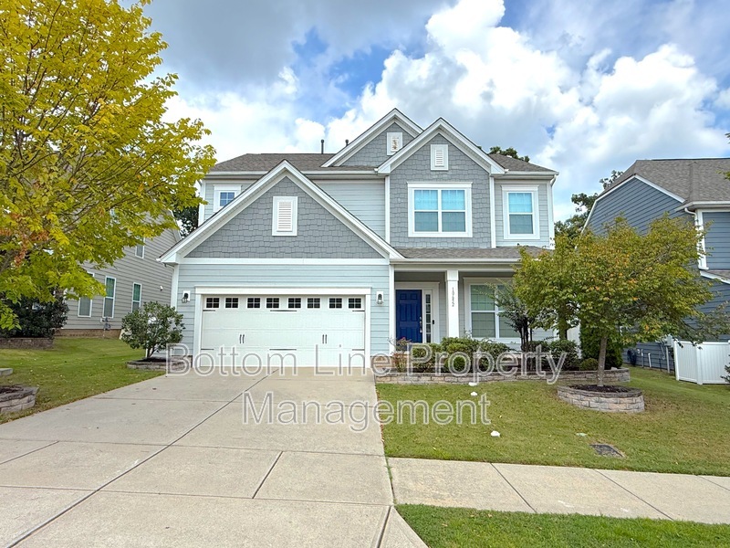 Concord House: 10652 Skychase Ave NW