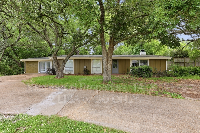 Jackson House: 4750 Old Canton Road