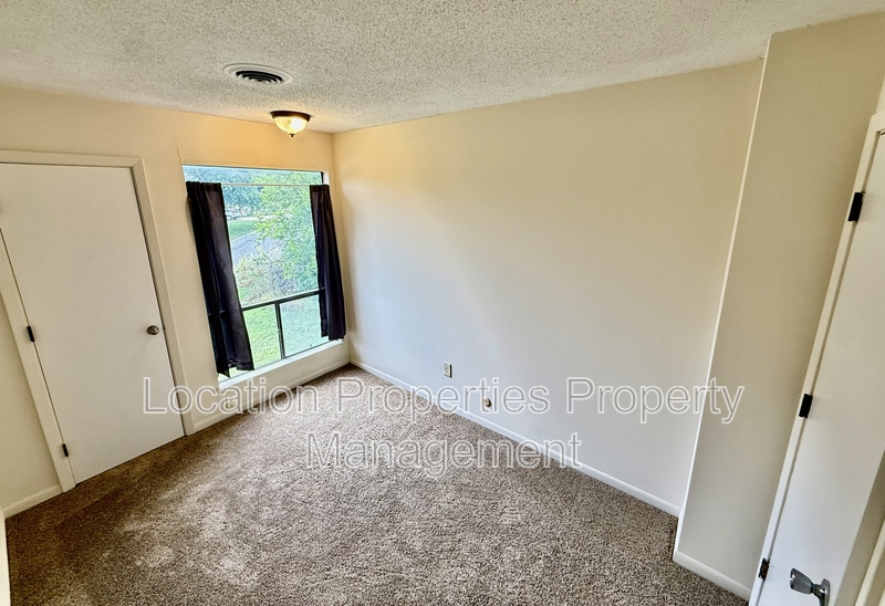 3420 Augusta Drive - 1, Lawrence, Kansas rental photo 13 of 17