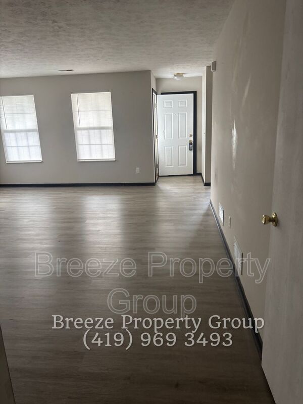 Youngstown House: 2983 Megan Cir