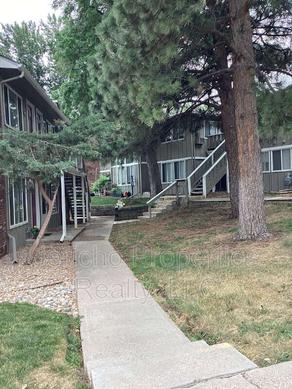 Lakewood Condo: 857 S. Van Gordon Court C-107