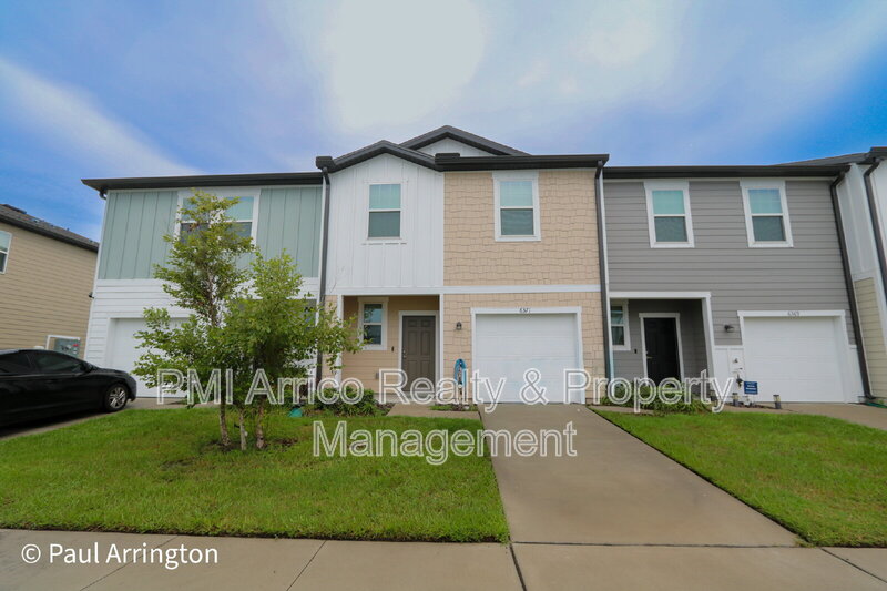 Gibsonton Townhome: 6371 Kay Morgan Lane