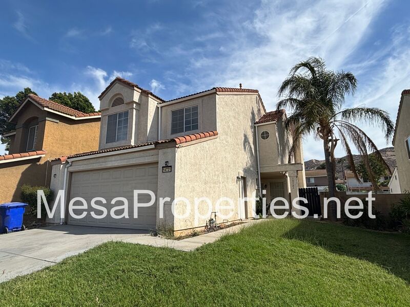 Fontana House: 14721 Cinnamon Dr