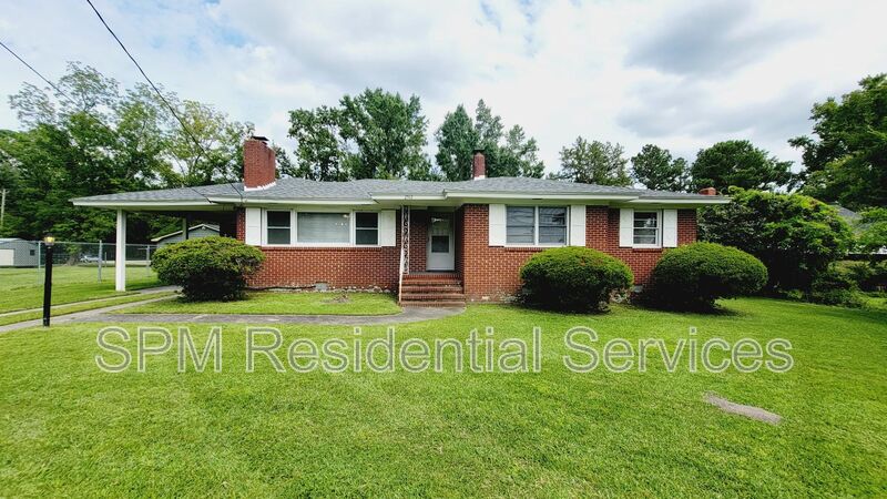 Wilmington House: 2512 Castle Hayne Rd