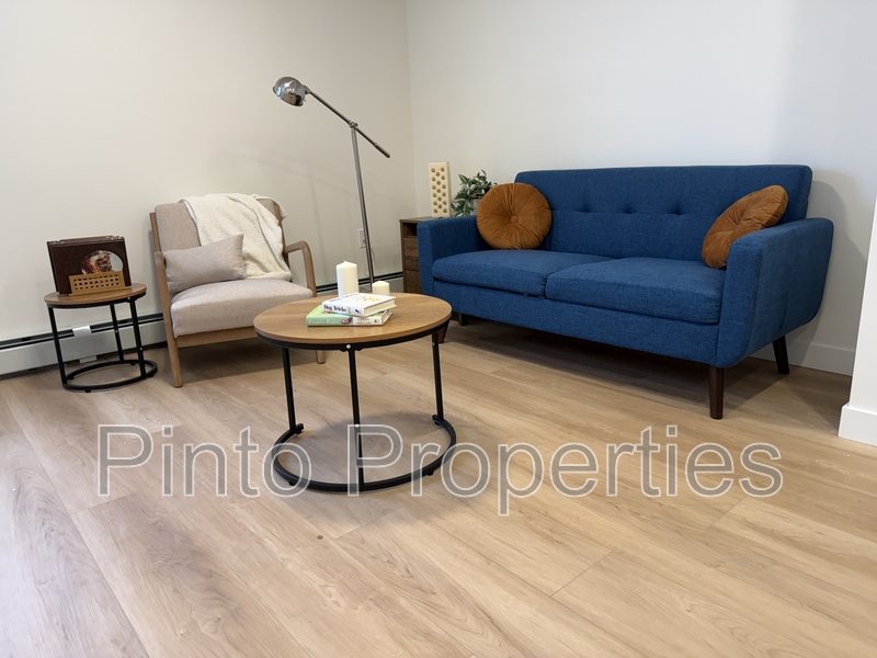 Edmonton House: 8615 108 Street Northwest