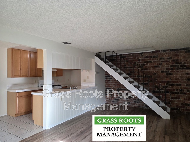 Auburn House: 11541 Garnet Way