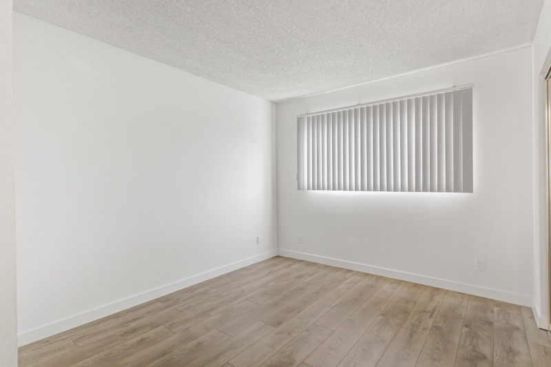 Los Angeles Condo: 12500 Culver Boulevard - 240