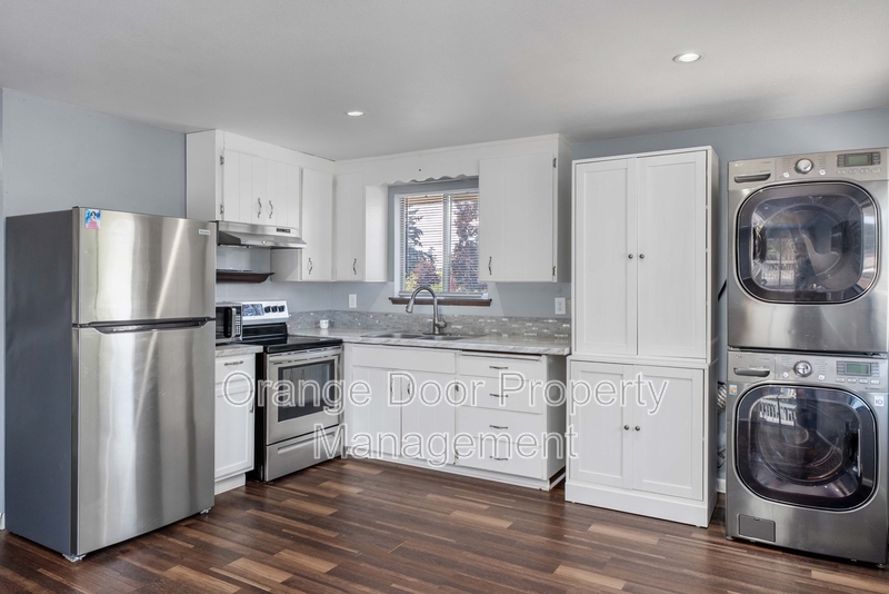 Tacoma Condo: 1613 Wheeler Street South