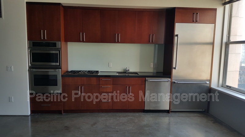 LOS ANGELES Condo: 411 W. 5th Street