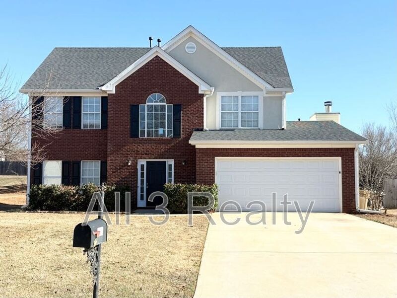 McDonough House: 1730 Bennett Drive