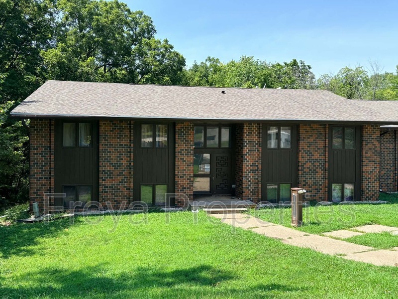 Des Moines Condo: 3002 30th St