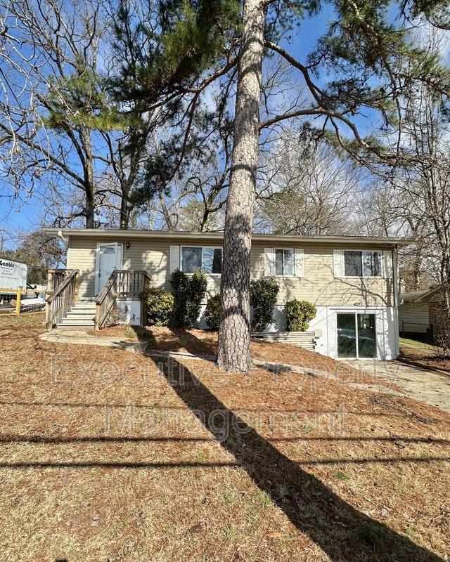 Centerpoint House: 308 13th Avenue