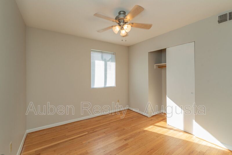 Request a Viewing for 3027 Jeanne Road Tenant Turner