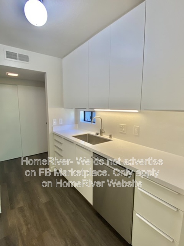Sacramento Condo: 6220 Gloria Dr