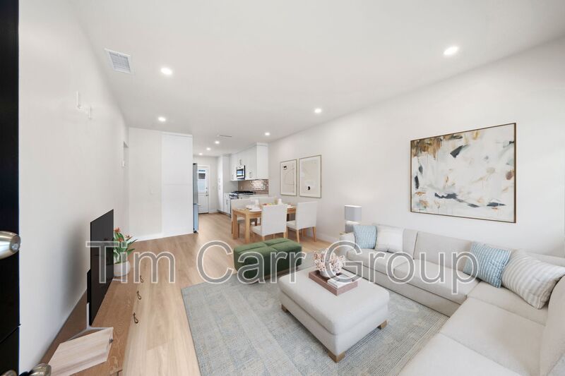 Newport Beach House: 1801 Clay Street