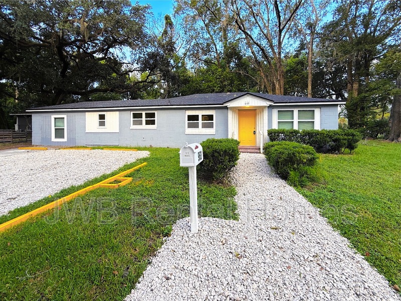 Jacksonville House: 960 Garfield St