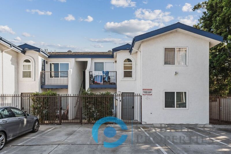 San Diego Condo: 1016 Hornblend Street