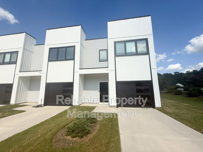 Clayton Townhome: 10 S Laird Dr