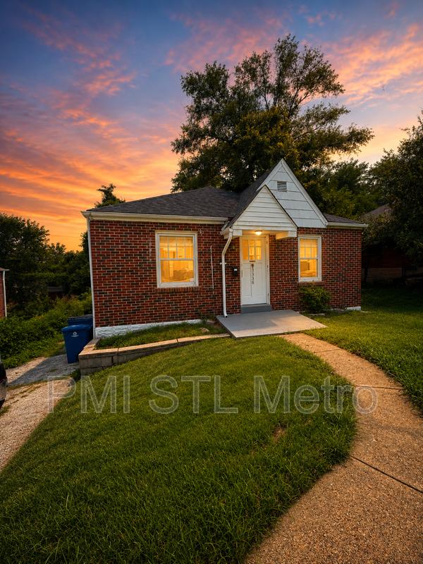 Saint Louis House: 5336 Fletcher Street