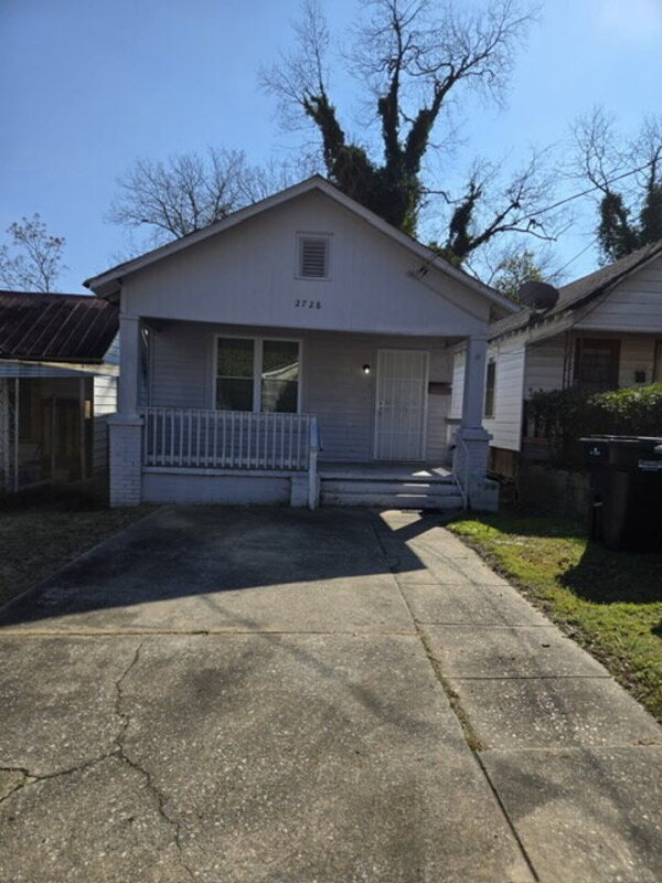 Columbus House: 2728 9th Street