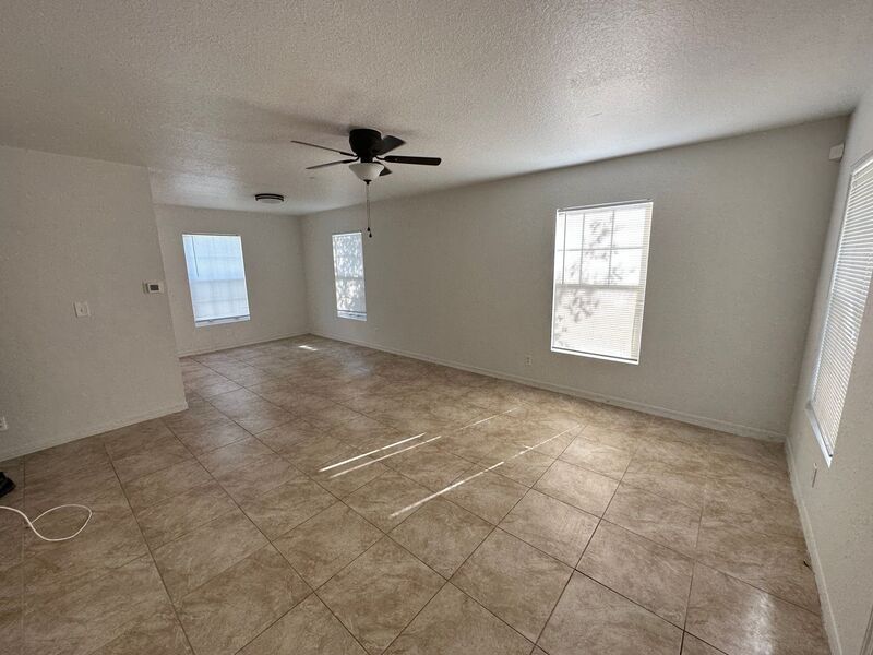 West Palm Beach House: 821 5th St