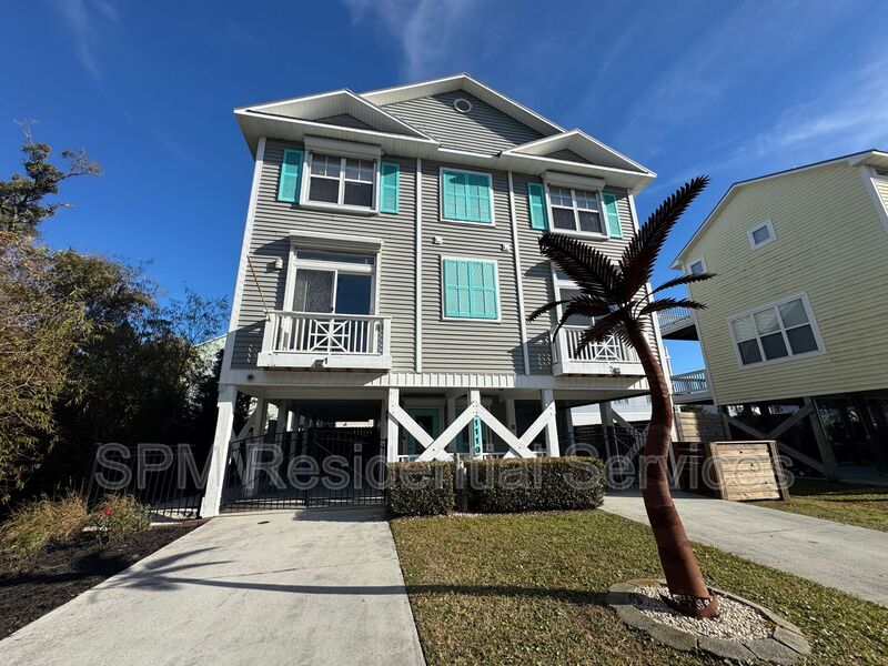 Carolina Beach House: 1119 Swordfish Lane