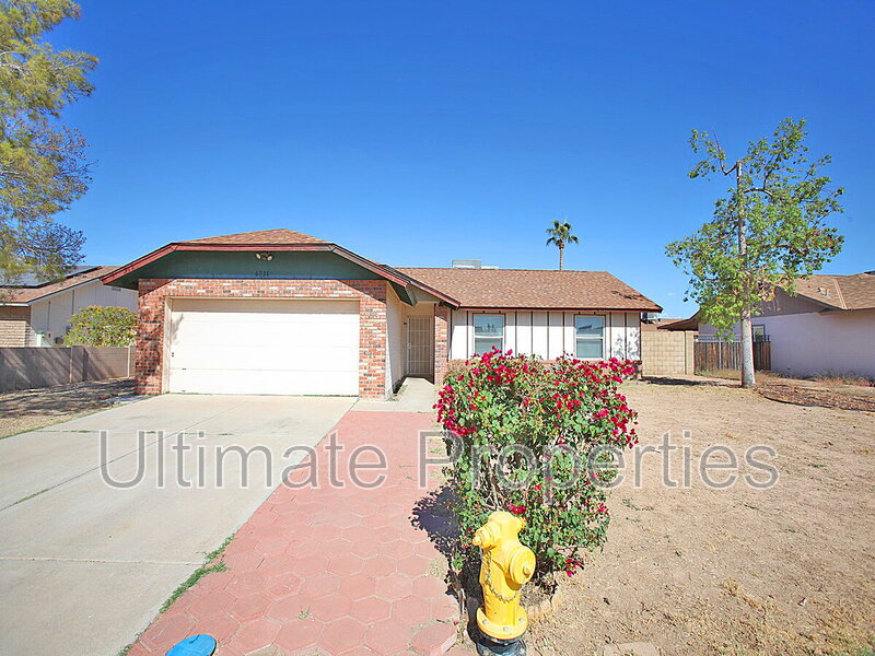 Peoria House: 6938 W Cochise Dr